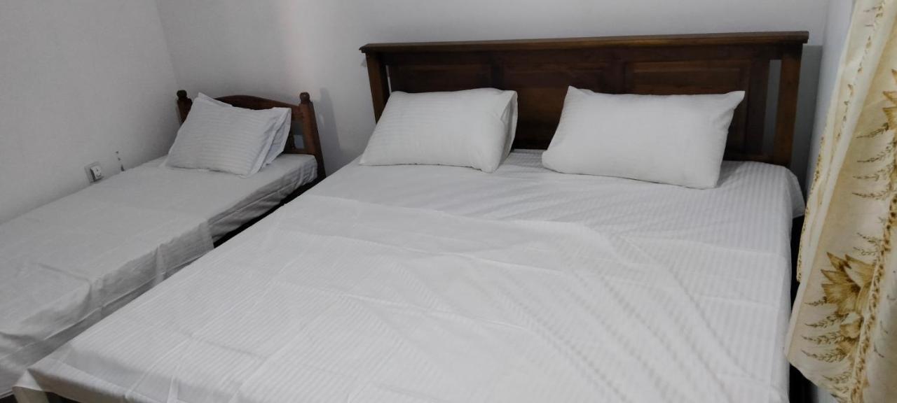 Healand Holiday Bungalow And Restaurant 데니야야 외부 사진