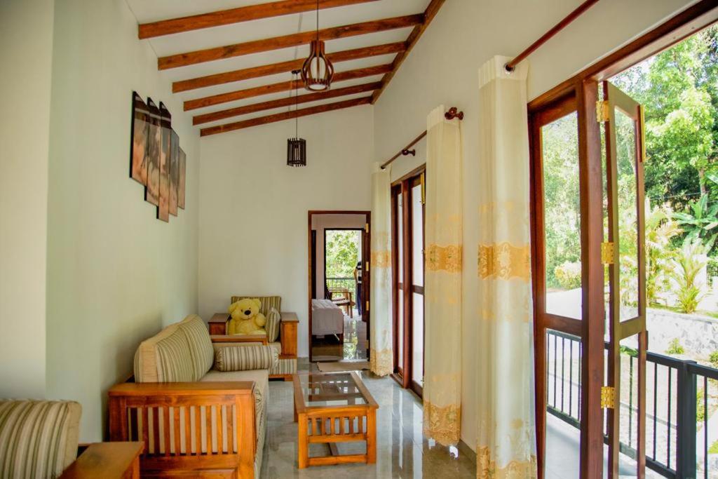 Healand Holiday Bungalow And Restaurant 데니야야 외부 사진