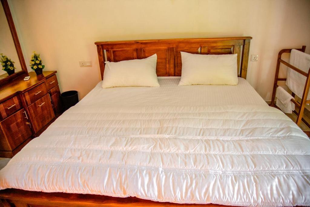 Healand Holiday Bungalow And Restaurant 데니야야 외부 사진