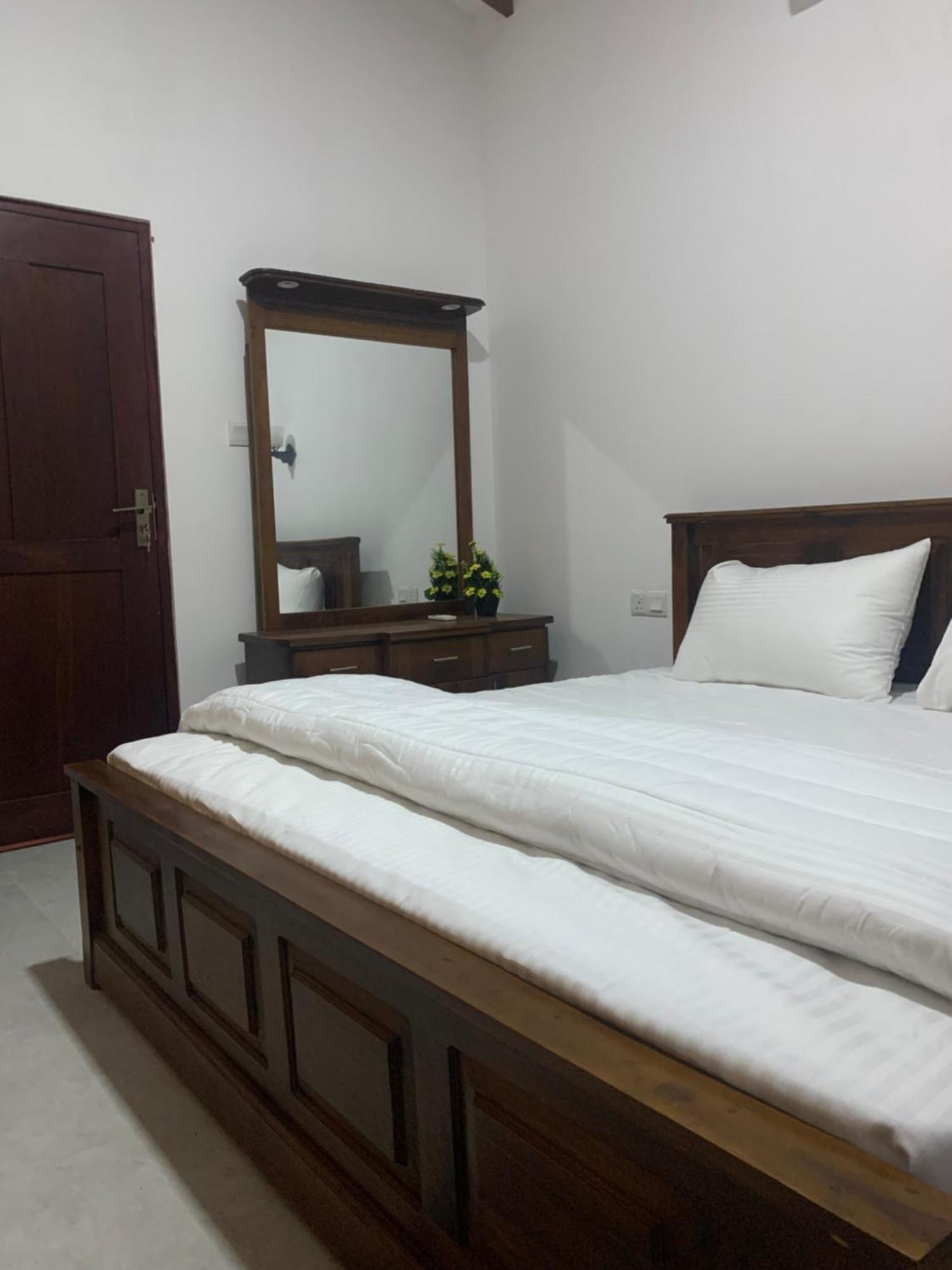 Healand Holiday Bungalow And Restaurant 데니야야 외부 사진